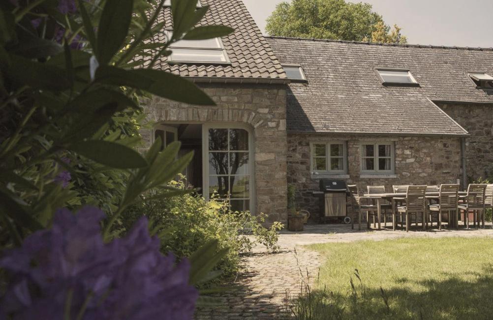 ホテル Domaine Sur Les Sarts Ohey エクステリア 写真
